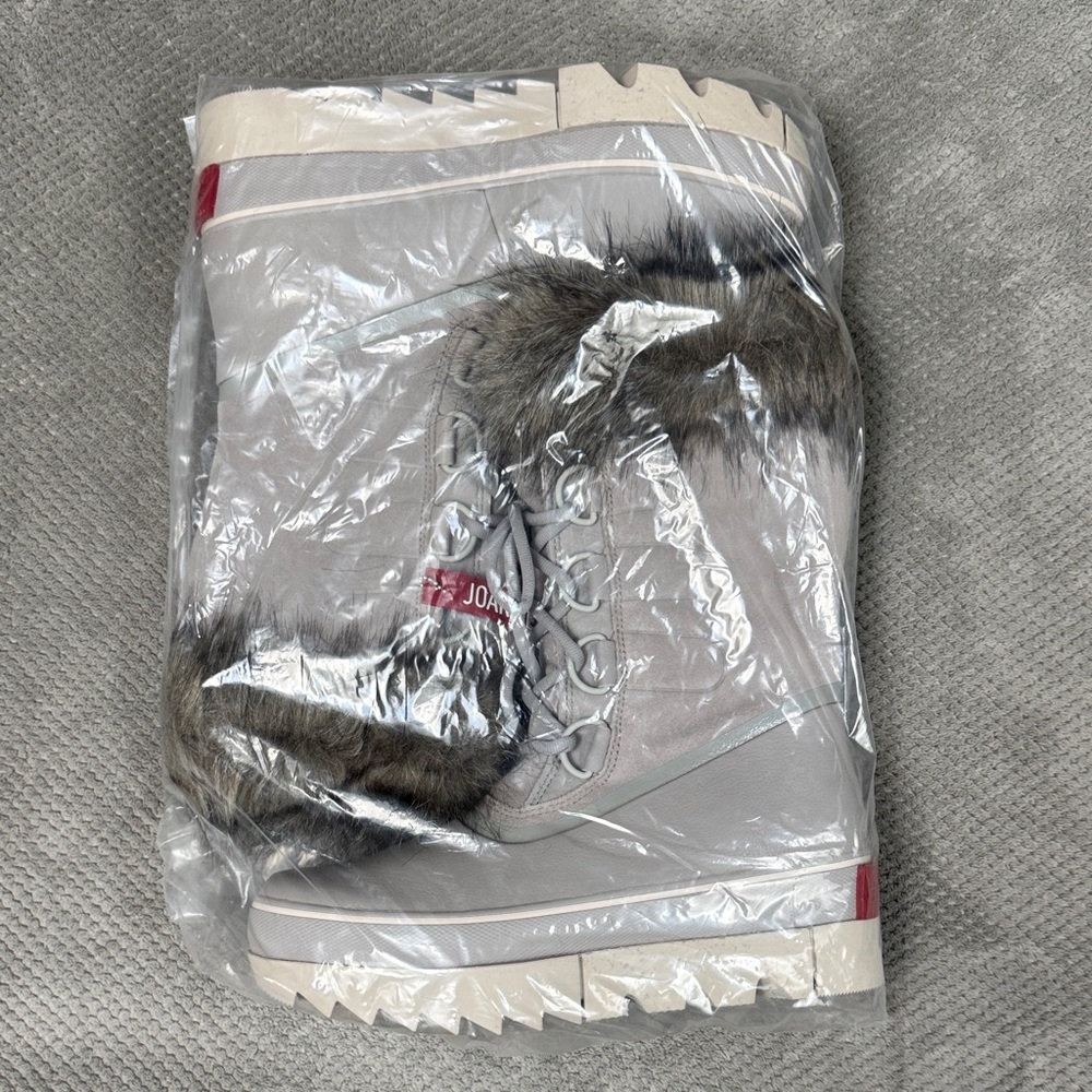 Sorel Beige Winter Boots with Fur Trim